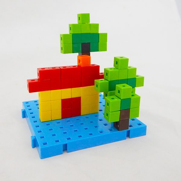ชุดลูกบาศก์ตัวต่อฝึกทักษะคณิตศาสตร์ ขนาด 1 cm พร้อมฐานกระดานตัวต่อ (1 cm. Interlocking Cube & Base Boards) - Image 2