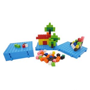ชุดลูกบาศก์ตัวต่อฝึกทักษะคณิตศาสตร์ ขนาด 1 cm พร้อมฐานกระดานตัวต่อ (1 cm. Interlocking Cube & Base Boards)