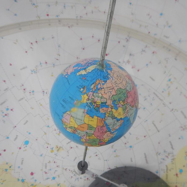 ลูกโลกแสดงกลุ่มดาวบนท้องฟ้า 32 ซม. (Transparent Celestial Globe 32 cm.) - Image 3