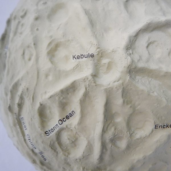 แบบจำลองดวงจันทร์ 32 ซม (Moon Globe 32 cm.) - Image 5