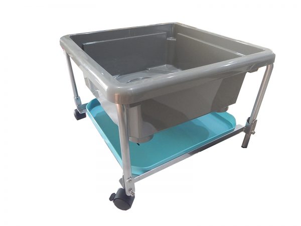 ชุดถาดกิจกรรมสร้างสรรค์พร้อมขาตั้งมีล้อเลื่อนสูง 48.5 cm Fun2 Play Activity Tray with Stand 48.5 cm (เทาเข้ม-ฟ้า)) - Image 4