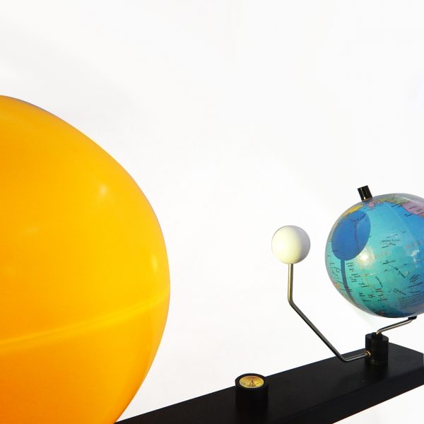 โมเดลการเคลื่อนที่ของดวงอาทิตย์ โลก และดวงจันทร์ (Sun, Earth & Moon Orbitor Model) - Image 5