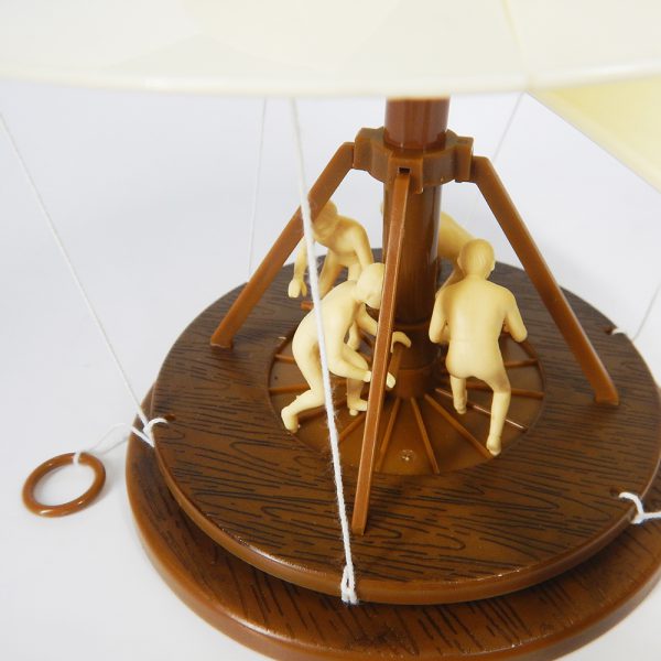 ชุดสิ่งประดิษฐ์จากไอเดียของลีโอนาร์โด ดาวินชี - สกรูบิน  (Davinci Inventions – The Aerial Screw) - Image 4